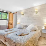 Le Montagn'art Nyaraló *